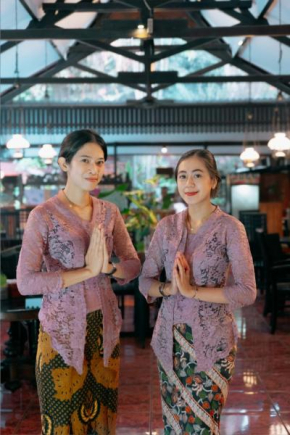 Paku Mas Hotel